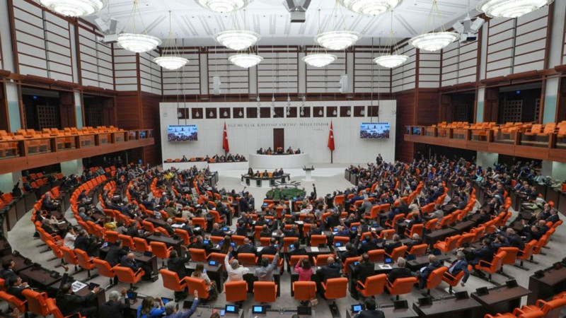 Çerçeve yasaya hangi partiden kaç oy çıktı? İşte siyasi partilerin oy dağılımı… - Resim: 1