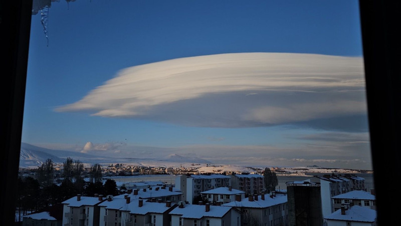 Bitlis'in Tatvan ilçesinde görüntülendi! Dört saat boyunca gökyüzünde kaldı - Resim: 3