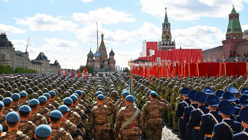 Moskova'da Zafer Günü: Putin’den tarihi mesajlar, Kızıl Meydan’da görkemli yürüyüş - Resim: 3