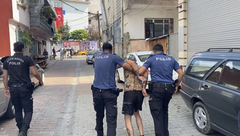 İstanbul’da nefes kesen polis-hırsız kovalamacası kamerada - Resim: 5