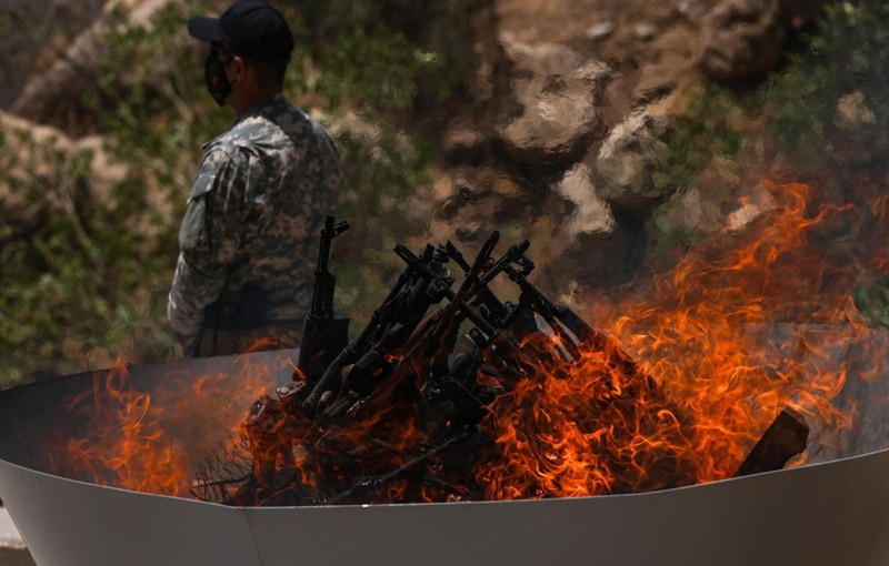 PKK silah bıraktı, sırada ne var? Türkiye’yi neler bekliyor? İşte dünyadan örnekler... - Resim: 3