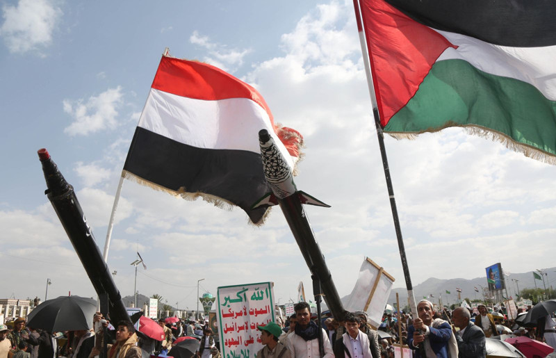 Bir cuma geleneği: Binler Filistin için meydanda! ABD-İsrail'e meydan okudular - Resim: 7