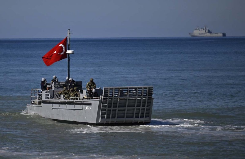 Türkiye'nin en büyük savaş gemileri damga vurdu! Türk ordusundan gövde gösterisi! Türk timsahları - Resim: 6