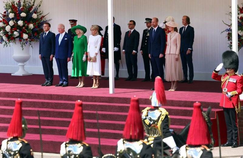 8 yıldır görevde ama Macron bunu ilk kez yaptı! Tarihi anlar - Resim: 6