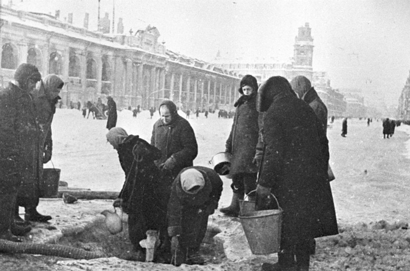 Putin'in hiç göremediği kardeşi kim? Leningrad’da 872 gün süren işgalin acı mirası - Resim: 13