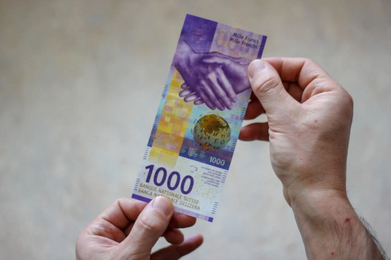 Tek banknot, farklı dünyalar: Ülkelerin en büyük banknotları ile ne alabilirsiniz? - Resim: 5