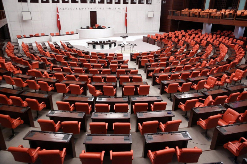 Özgür Özel'e soruşturma sonrası gündem oldu! Milletvekili dokunulmazlığının kaldırılması süreci nasıl işliyor? - Resim: 11