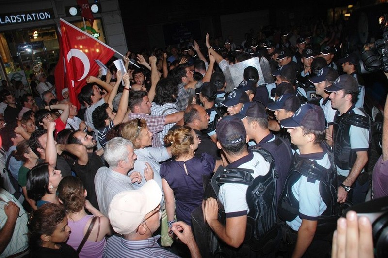 Fotoğraflarla konuşan bina - Resim: 8
