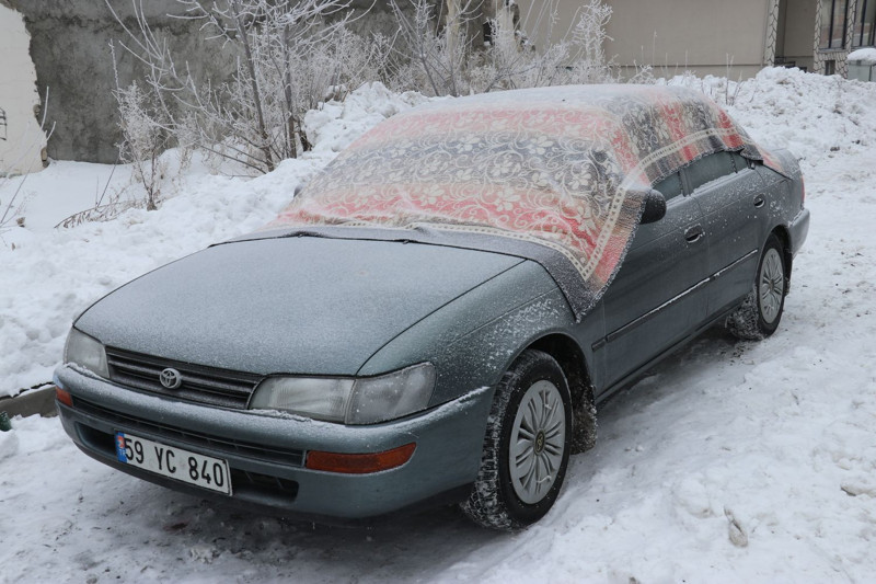 Ağrı'da dondurucu soğuklar etkili oldu: İşte o ilginç görüntüler - Resim: 1