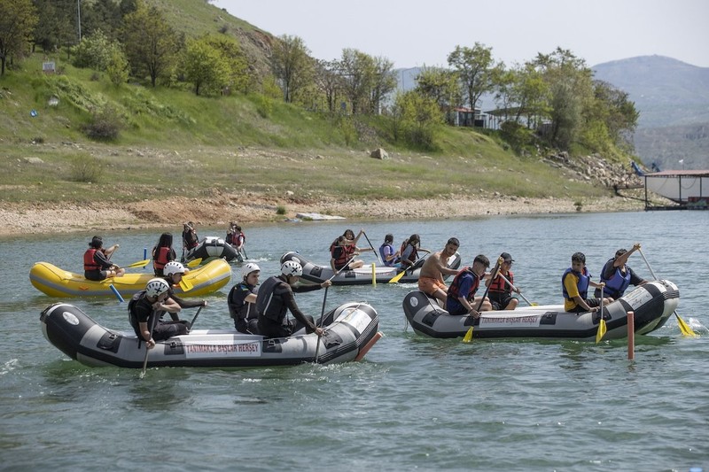 Tunceli'de öğrenciler su sporuyla tanışıyor - Resim: 4