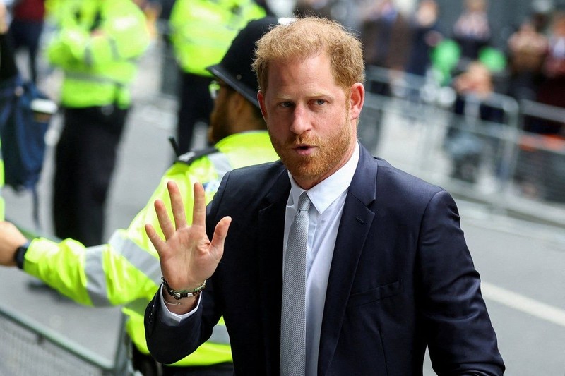The Sun gazetesi, İngiltere Prensi Harry'den özür diledi: Tazminat ödenecek! - Resim: 8