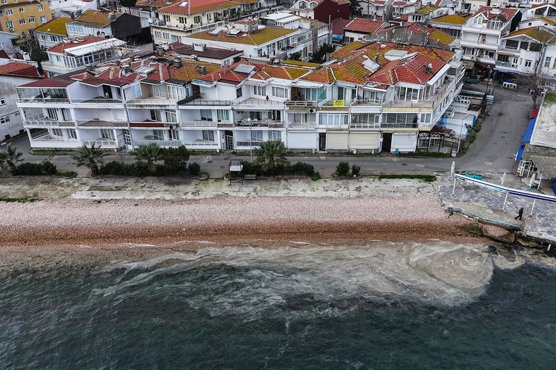 Kabus kendini yeniden gösteriyor! Müsilaj Adalar’da yoğunlaştı - Resim: 1