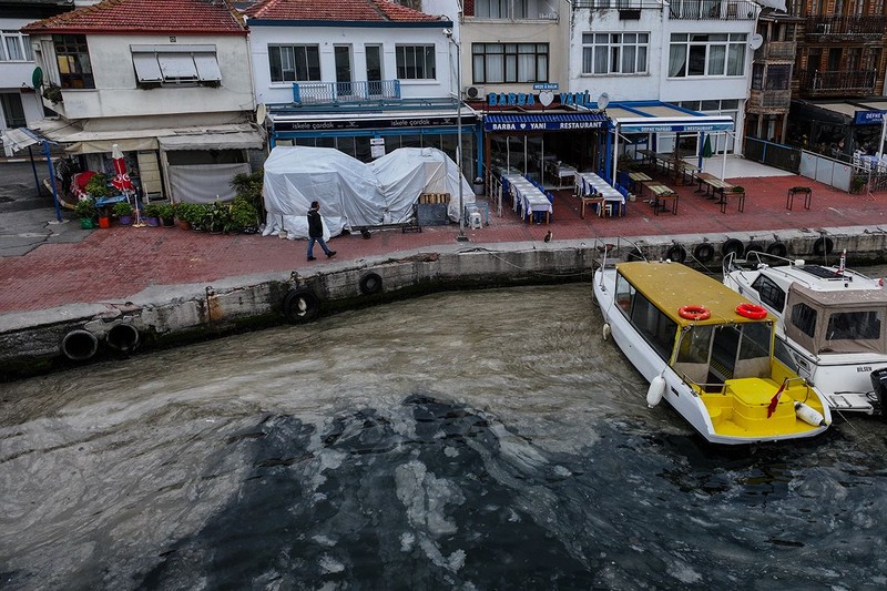 Kabus kendini yeniden gösteriyor! Müsilaj Adalar’da yoğunlaştı - Resim: 2