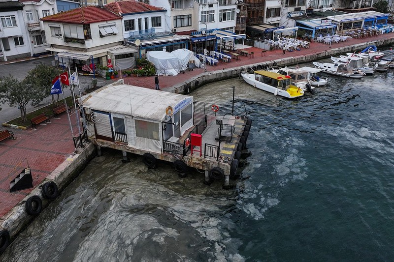 Kabus kendini yeniden gösteriyor! Müsilaj Adalar’da yoğunlaştı - Resim: 3