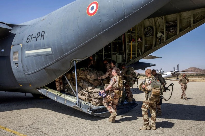Senegal ülkedeki Fransız güçlerinin çekilmeye başladığını bildirdi - Resim: 3