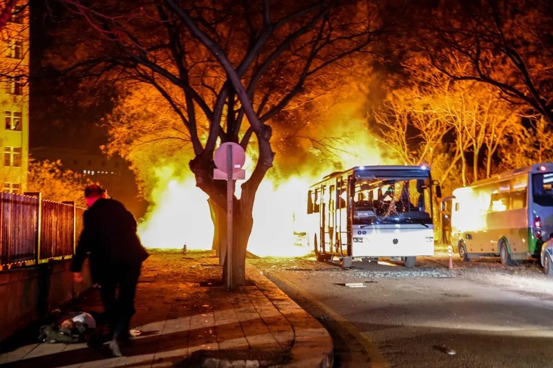 Tarihte Bugün 17 Şubat: Türkiye'nin hafızasına kazınan olaylar (Fotoğraflarla) - Resim: 4