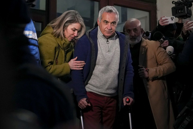 Romanya karıştı... Seçim zaferi iptal edilen Georgescu'ya adaylık yolu kapandı: 'AB diktatörlük Romanya tiranlık' - Resim: 6