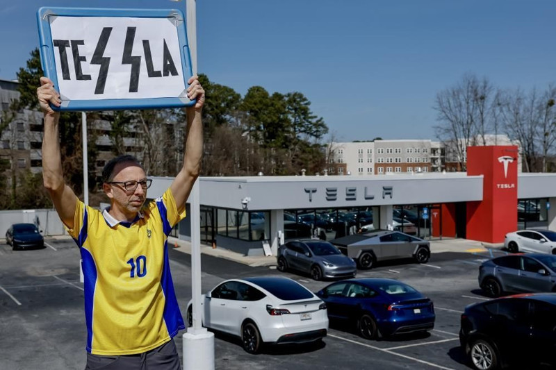 Trump'tan Musk'a destek: 'Yepyeni bir Tesla alacağım' - Resim: 5