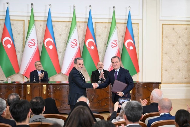 İran ve Azerbaycan'dan kritik görüşme! Pezeşkiyan ve Aliyev'den sıcak mesajlar - Resim: 6