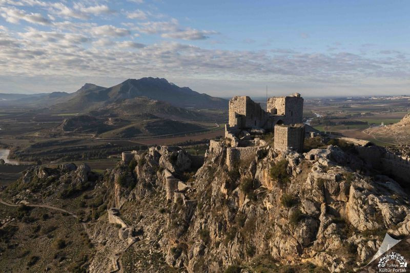 Adana'da bulunan destansı Yılankale, efsaneleriyle büyülüyor - Resim: 6