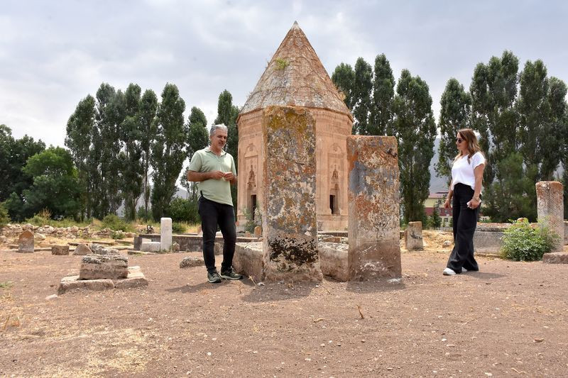 Van'da tarihi buluş! Selçuklu tarihi aydınlanıyor - Resim: 13