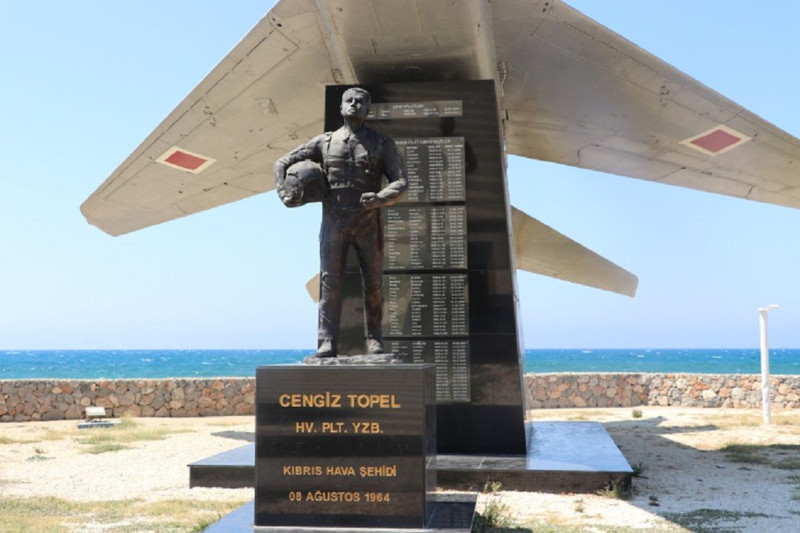 Cumhuriyet'in ilk hava şehidi...Kıbrıs’ın kahramanı Cengiz Topel! - Resim: 1