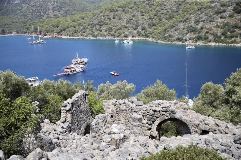 Muğla'nın Fethiye ilçesinde bulunuyor! Mavi tur yapanların uğrak noktası oldu - Resim: 23