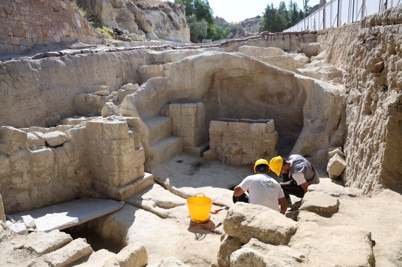 Nevşehir'de yolun altından çıktı! Tam 500 yıllık tarih - Resim: 2