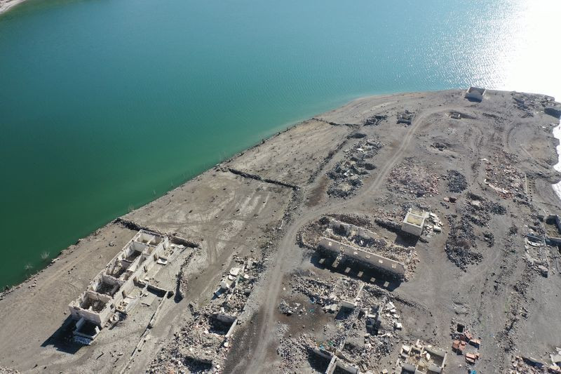 Kars'ta sular çekilince ortaya çıktı! İşte o görüntüler... - Resim: 4