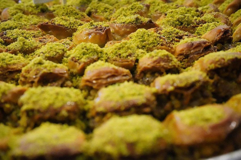 Üçkağıtçılar iş başında! Bayramda vatandaşa baklava diye bunu yediriyorlar - Resim: 4