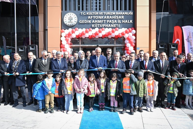 Bakan Ersoy Afyonkarahisar’da kütüphane açılışına katıldı - Resim: 3