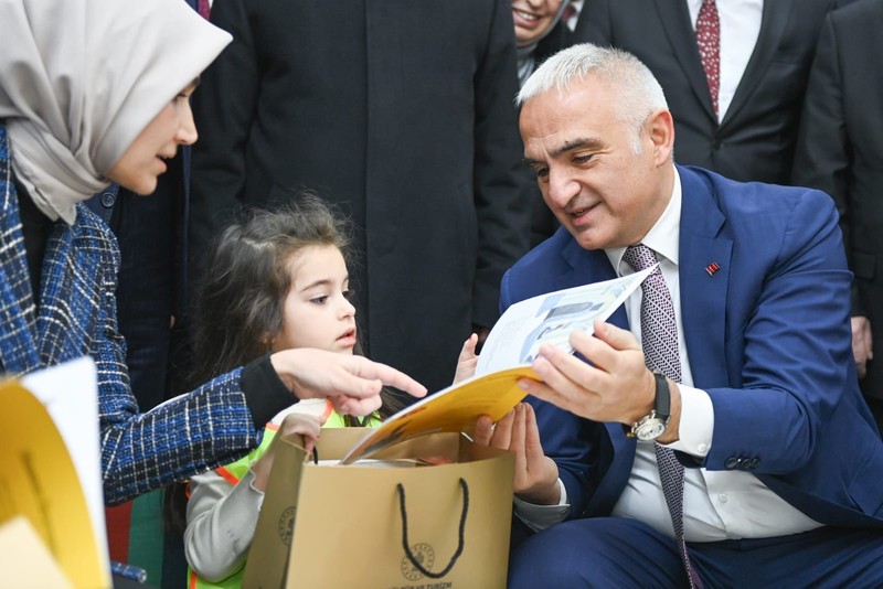 Bakan Ersoy Afyonkarahisar’da kütüphane açılışına katıldı - Resim: 4