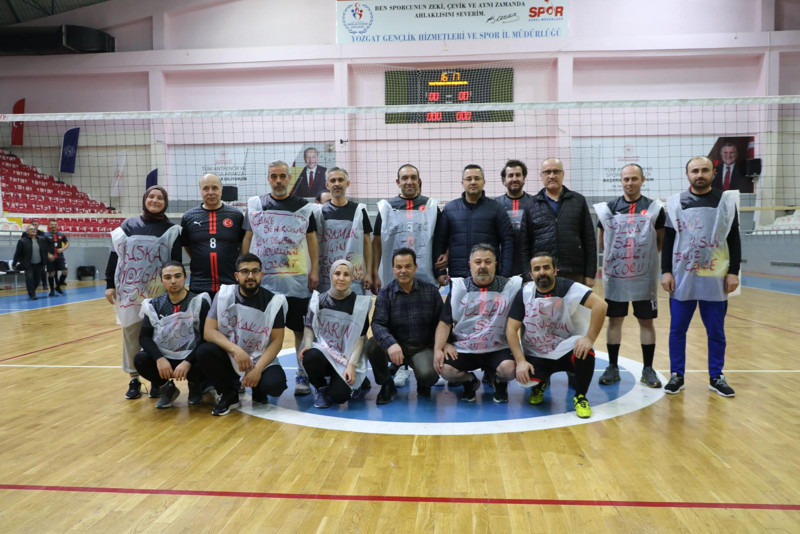 Sahaya poşet formayla çıktılar! - Resim: 6