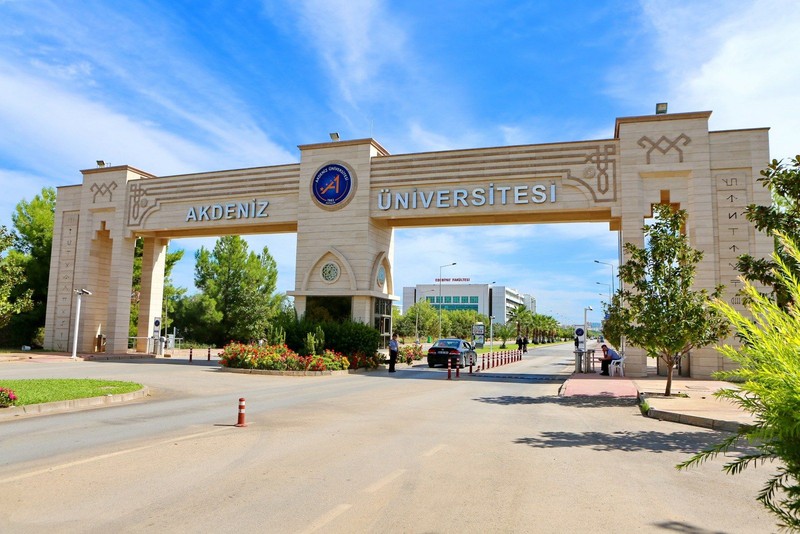 Türkiye'nin en iyi 20 devlet üniversitesi belli oldu! Zirvedeki üniversite değişti! İşte 2025'in en güncel üniversite sıralaması... - Resim: 2