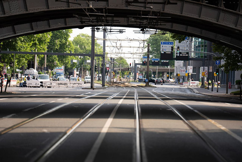 Köln'de 50 tonluk bomba ortaya çıktı, imha öncesi 20 bin kişi tahliye edildi! Hayalet şehir gibi - Resim: 1