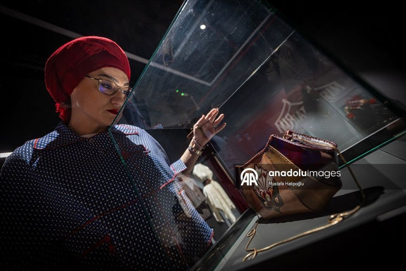 Osmanlı motifleri modern tasarımla hayat buldu! İşte o eserler - Resim: 6