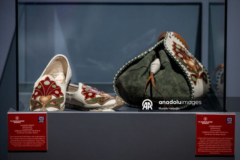 Osmanlı motifleri modern tasarımla hayat buldu! İşte o eserler - Resim: 11