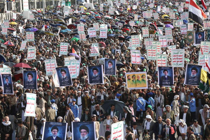 Bir cuma geleneği: Binler Filistin için meydanda! ABD-İsrail'e meydan okudular - Resim: 5