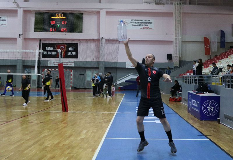 Sahaya poşet formayla çıktılar! - Resim: 7