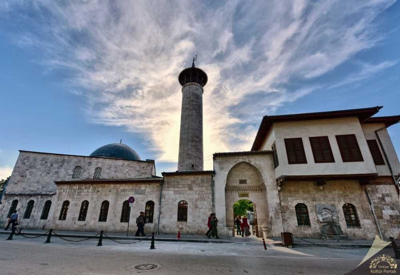 SOSYAL MEDYADA YENİ TARTIŞMA! Türklerin Anadolu'da yaptırdığı ilk camii hangisi? - Resim: 10