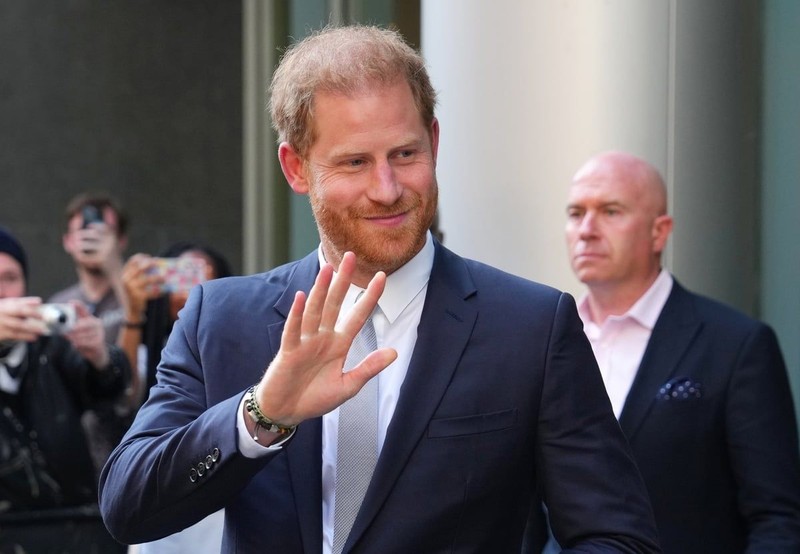 The Sun gazetesi, İngiltere Prensi Harry'den özür diledi: Tazminat ödenecek! - Resim: 9