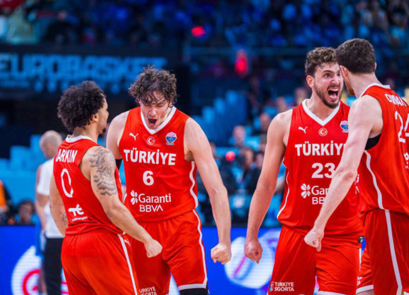 12 Dev Adam, Avrupa basınını salladı! 'Yunanistan Türkiye'ye boyun eğdi' - Resim: 8