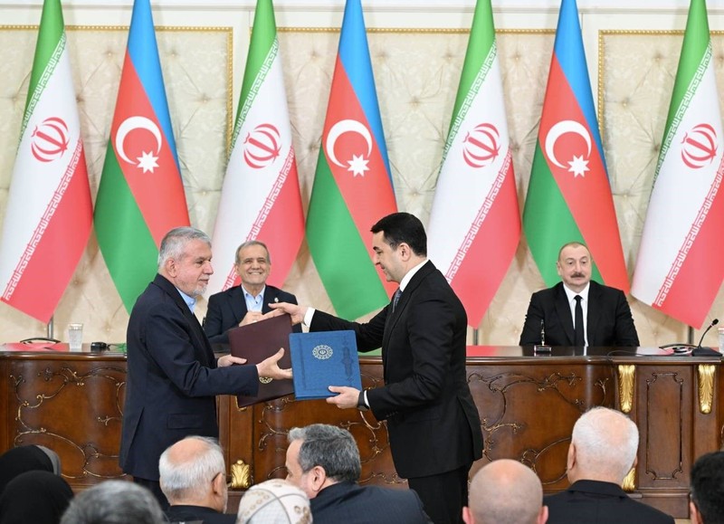 İran ve Azerbaycan'dan kritik görüşme! Pezeşkiyan ve Aliyev'den sıcak mesajlar - Resim: 5