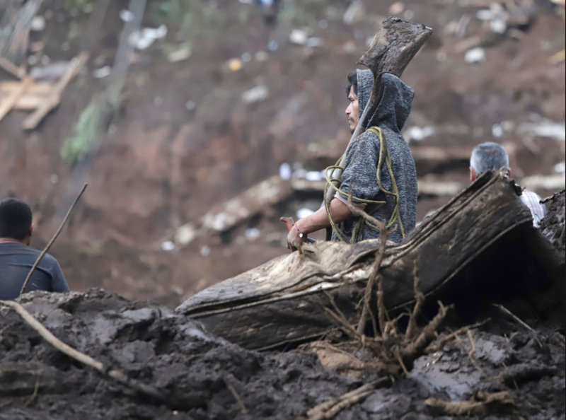 Bilanço ağırlaşıyor: Ölü sayısı 64 oldu... - Resim: 1