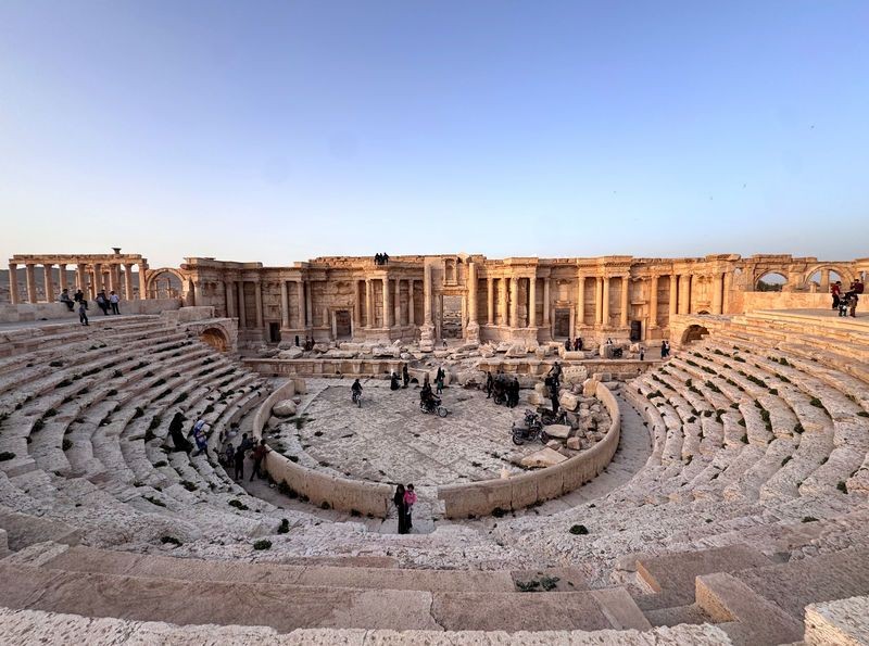 Suriye'nin turistik merkezi: Palmira Antik Kenti - Resim: 2