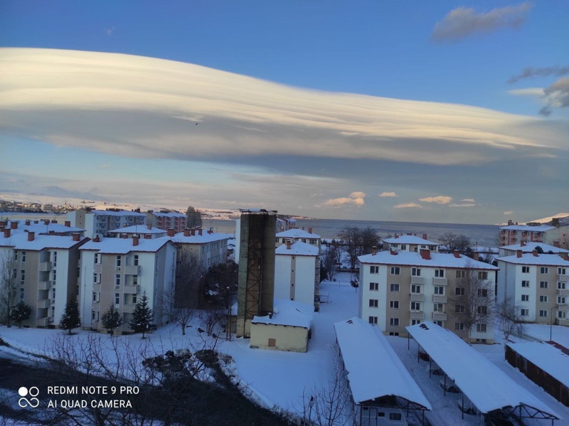 Bitlis'in Tatvan ilçesinde görüntülendi! Dört saat boyunca gökyüzünde kaldı - Resim: 2