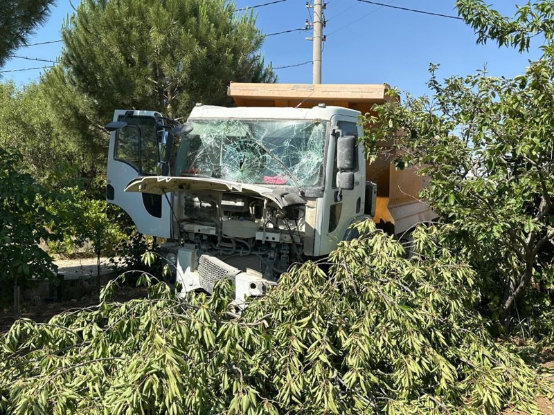 Uşak'ta korkunç kaza! Baba ve kızı hayatını kaybetti - Resim: 7