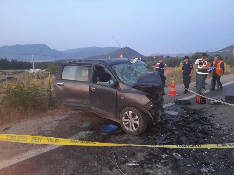 İzmir'de trafik kazaları! 1 ölü, 15 yaralı - Resim: 6