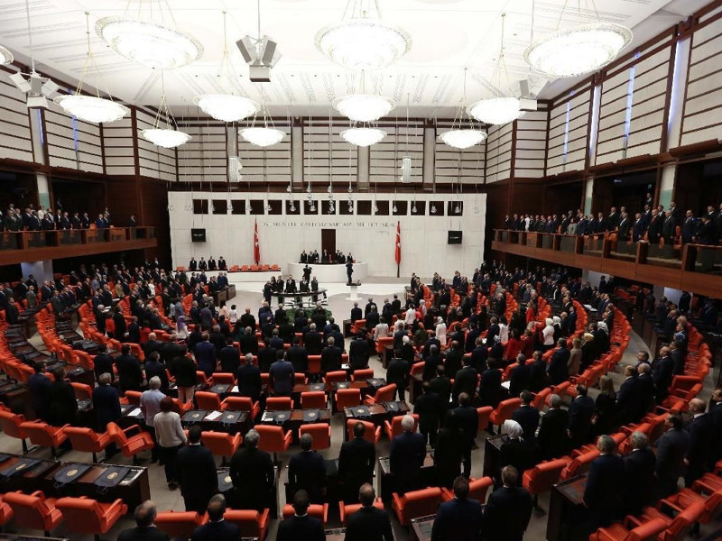 Özgür Özel'e soruşturma sonrası gündem oldu! Milletvekili dokunulmazlığının kaldırılması süreci nasıl işliyor? - Resim: 13