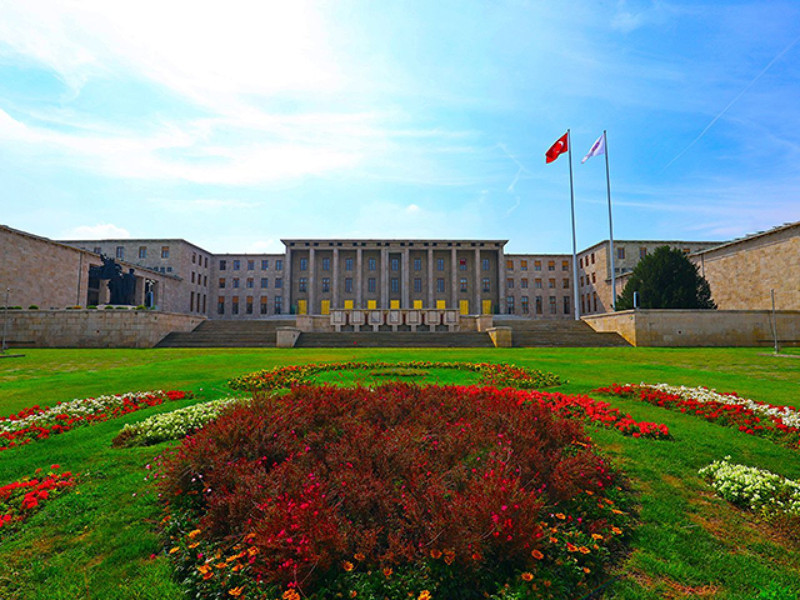 Özgür Özel'e soruşturma sonrası gündem oldu! Milletvekili dokunulmazlığının kaldırılması süreci nasıl işliyor? - Resim: 5